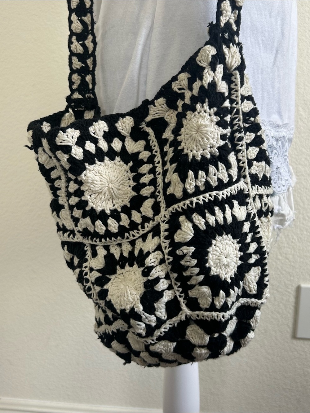 Urban Outfitters Crochet Granny Square Shoulder Bag Boho Black Cream - Picture 2 of 15